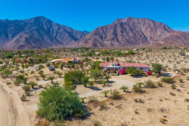 341 Ocotillo Cir, Borrego Springs CA: https://media.crmls.org/mediaz/4f9ae8e1-d190-40ab-a016-1ccc01f1a64a.jpg