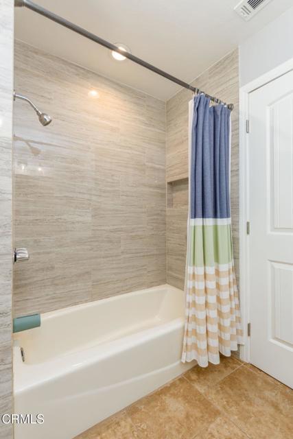 1091 Bradford Avenue, Camarillo CA: https://media.crmls.org/mediaz/4f9bf1dd-1680-49d8-a358-5ae6f5f23c56.jpg
