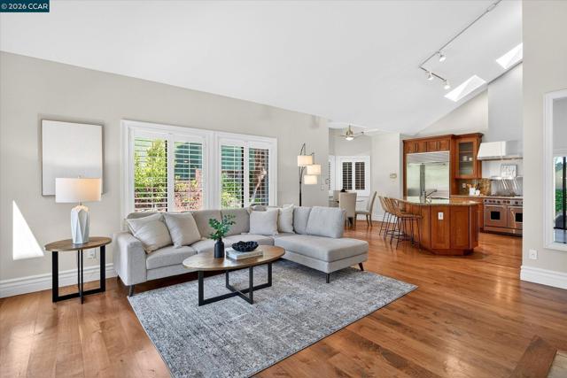 951 Redwood Dr, Danville CA: https://media.crmls.org/mediaz/4f9ccadb-a42e-450c-99ba-ae92255da452.jpg