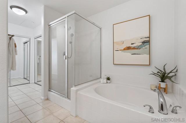 4880 Paramount Dr, San Diego CA: https://media.crmls.org/mediaz/4f9d08e8-7e4a-475e-afe4-c410ce354159.jpg