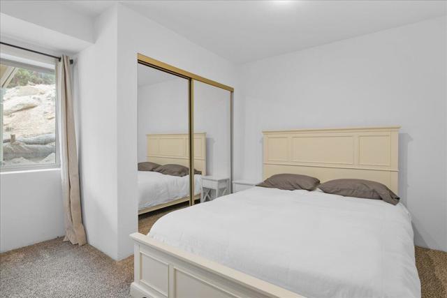 38634 N Shore Drive, Fawnskin CA: https://media.crmls.org/mediaz/4f9d66d9-249b-452f-b791-ba7e45b89cb2.jpg