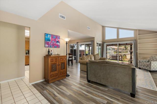 Detail Gallery Image 6 of 37 For 2035 David Dr, Escondido,  CA 92026 - 3 Beds | 2 Baths