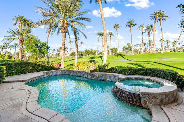 56648 Palms Drive, La Quinta CA: https://media.crmls.org/mediaz/4f9e5e5e-049c-4d07-9f20-9f21d634efb4.jpg