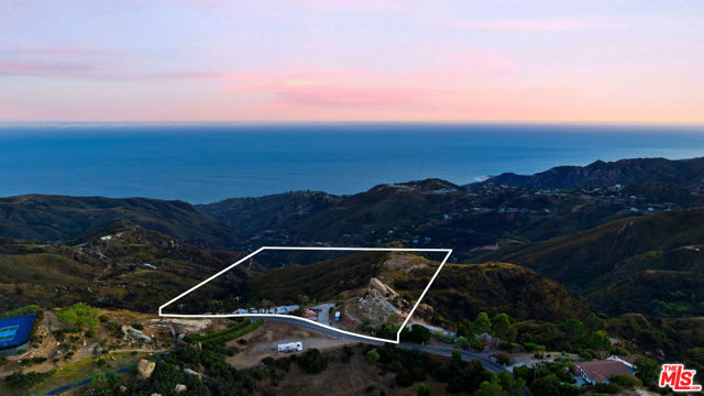 23010 Saddle Peak Road photo 44