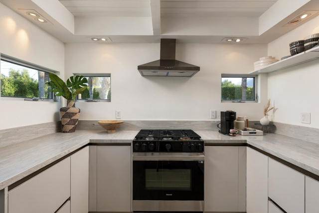 503 E Laurel Circle, Palm Springs, CA 92262