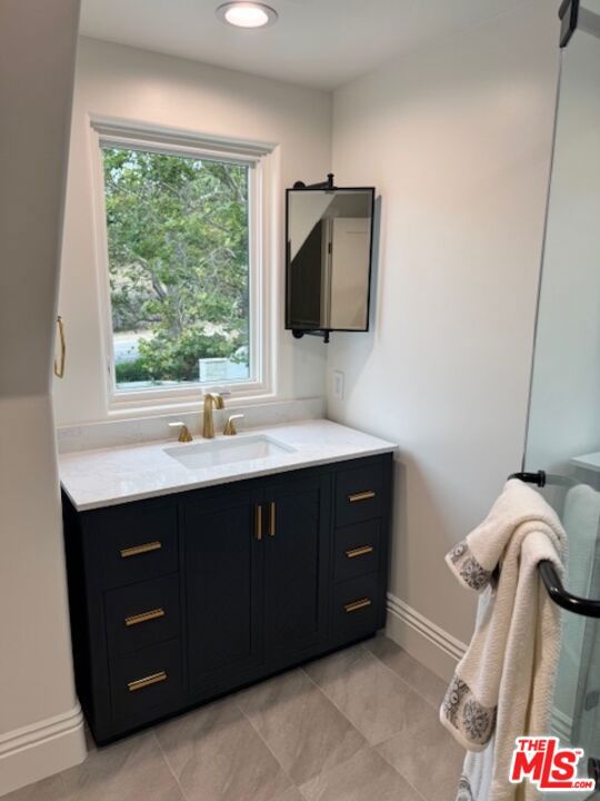 4929 Lakeview Canyon Road, Westlake Village CA: https://media.crmls.org/mediaz/4fa02edc-55b7-4da9-afc0-9d75d264ae61.jpg