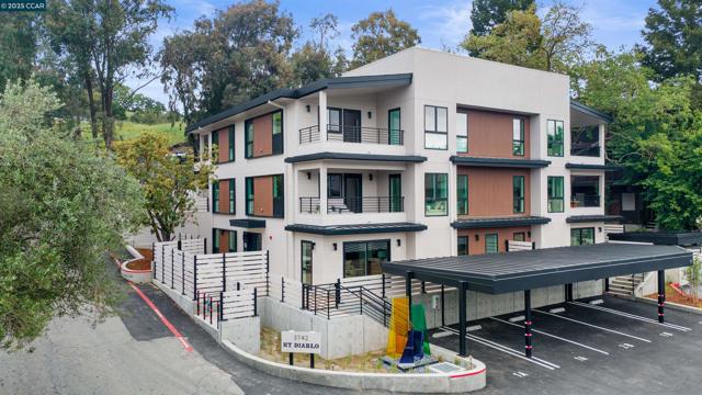 3742 Mt. Diablo Blvd, Lafayette CA: https://media.crmls.org/mediaz/4fa0b7ae-8696-44f2-bfe1-580a51db1b9d.jpg
