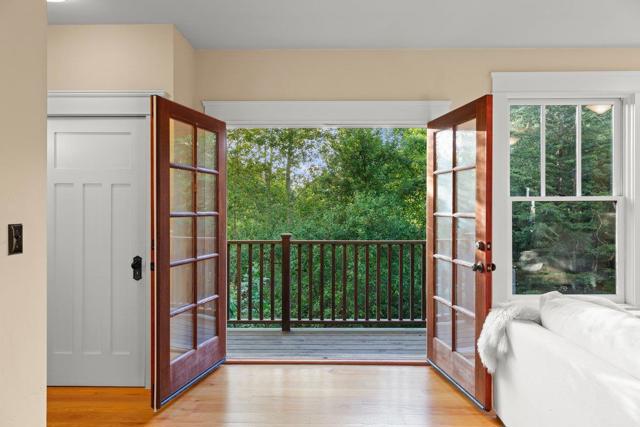 385 Miramar Drive, Half Moon Bay CA: https://media.crmls.org/mediaz/4fa1823e-86e0-422d-8e6a-7ca4430d7db0.jpg