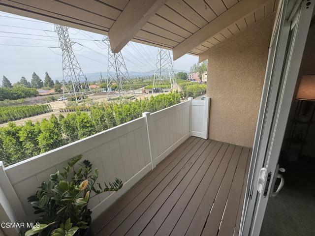 10331 Lindley Avenue, Porter Ranch CA: https://media.crmls.org/mediaz/4fa40634-1890-45a4-a7f6-22bad3414e33.jpg