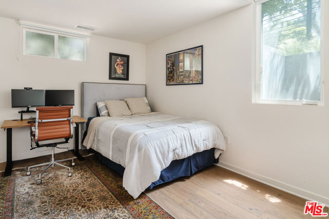 1931 Griffith Park Boulevard, Los Angeles CA: https://media.crmls.org/mediaz/4fa42386-cba7-4393-a499-eac863696358.jpg
