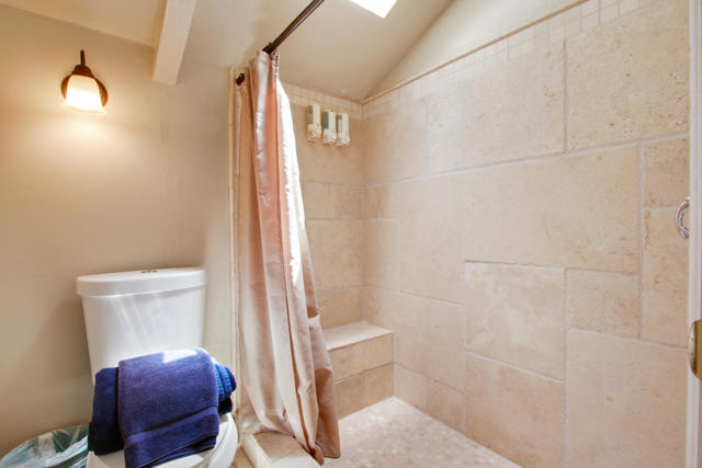 43630 Rainbow Lane, Angelus Oaks CA: https://media.crmls.org/mediaz/4fa4c41a-f8c7-4c84-97ee-20d89cc64562.jpg