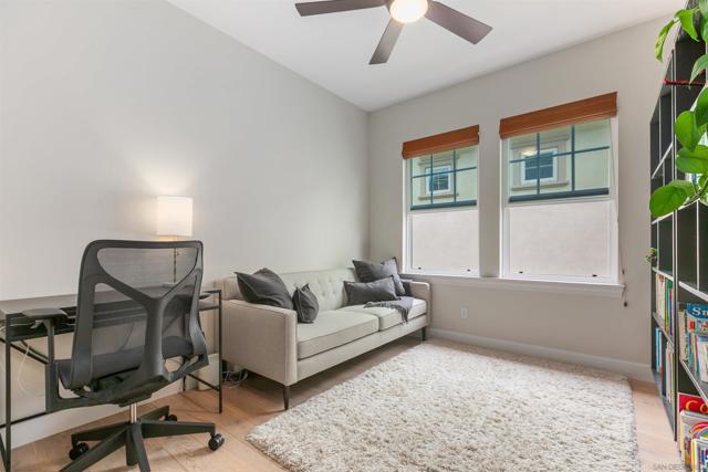 13571 Lopelia Meadows Pl, San Diego CA: https://media.crmls.org/mediaz/4fa5ff91-2a34-44e4-ab5a-215d0ccfee92.jpg