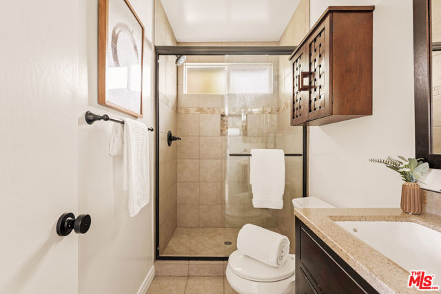 7737 Denrock Avenue, Los Angeles CA: https://media.crmls.org/mediaz/4fa81d9b-7363-4e95-9139-4bd76b34f3f3.jpg