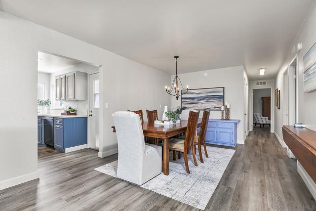 5188 Weymouth Way, Oceanside CA: https://media.crmls.org/mediaz/4fa867c4-ff46-4bd5-be39-6f59c5f094c7.jpg