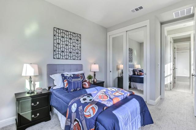 6736 Grasshopper Avenue, Newark CA: https://media.crmls.org/mediaz/4fa8a92d-6048-4036-a902-353e64dc7cfa.jpg