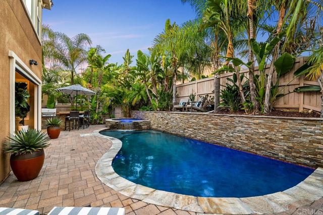 1813 Windriver Street, San Marcos CA: https://media.crmls.org/mediaz/4fa8f2e0-8dde-4555-bea4-d5ec68853e90.jpg