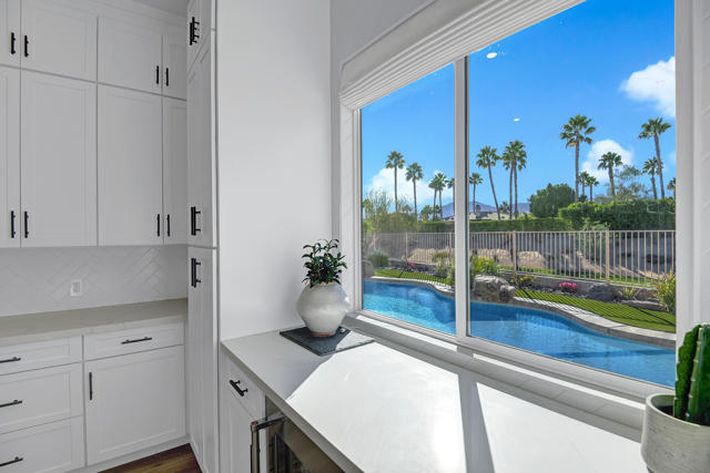 Image 8 of 40 For 43179 Corte Del Oro