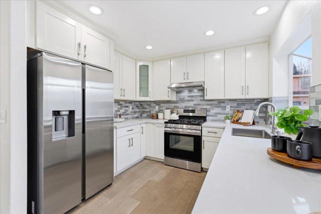 6031 Commerce Drive, Fremont CA: https://media.crmls.org/mediaz/4faa00bb-696d-4421-9dfe-d4da6d3d5041.jpg