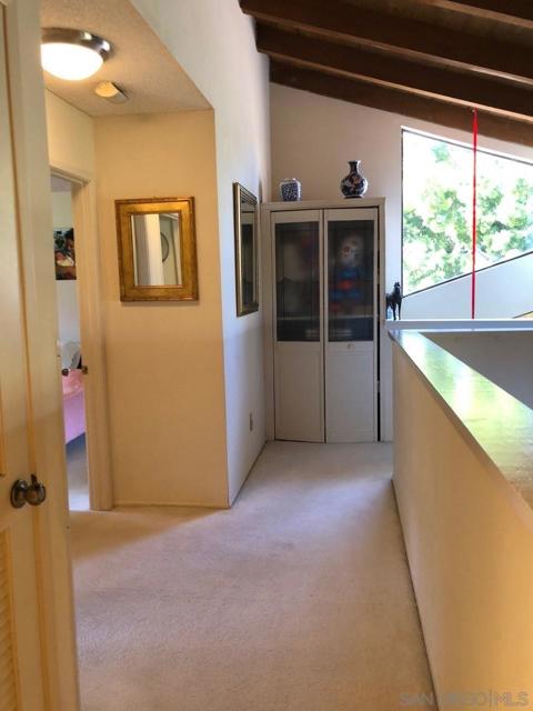 6645 Caminito Scioto, La Jolla CA: https://media.crmls.org/mediaz/4faa9a9c-6cfc-4165-a7d1-d4ff1288a8ed.jpg