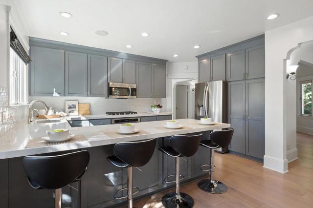 1308 Montero Avenue, Burlingame CA: https://media.crmls.org/mediaz/4fac664d-1440-4c96-a269-52f786922857.jpg