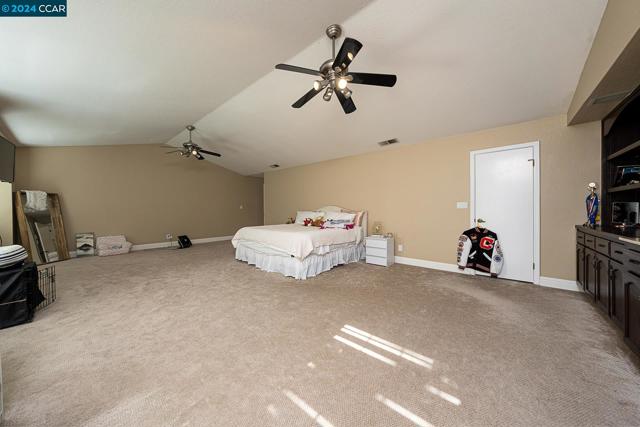 Image 35 of 60 For 56 Dunbarton Ct