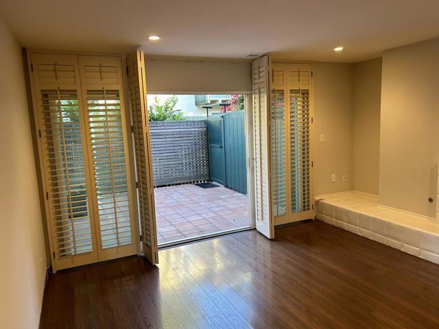 940 Peninsula Avenue, San Mateo CA: https://media.crmls.org/mediaz/4fac93ed-d042-41cd-94f9-3deddcd037c0.jpg