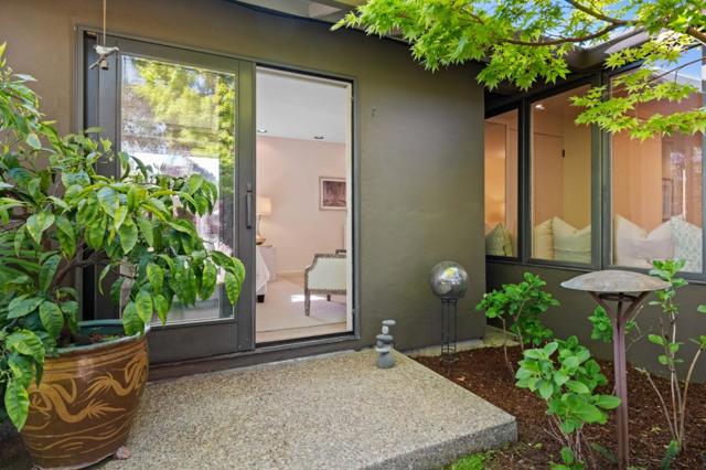 2606 Martinez Drive, Burlingame CA: https://media.crmls.org/mediaz/4fac984d-f26b-4a3d-90e7-02f4fdbcc9f5.jpg