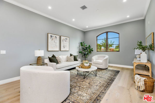 6888 Alta Vista Drive, Rancho Palos Verdes CA: https://media.crmls.org/mediaz/4fad1933-b789-42b1-a798-cdf480dd4bb4.jpg