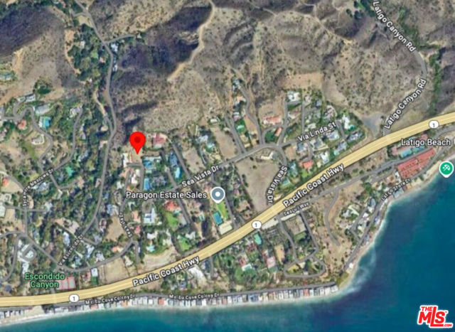 27061 Sea Vista Drive, Malibu CA: https://media.crmls.org/mediaz/4fad58d1-1b17-41d6-93fb-8b8ae8d20c83.jpg