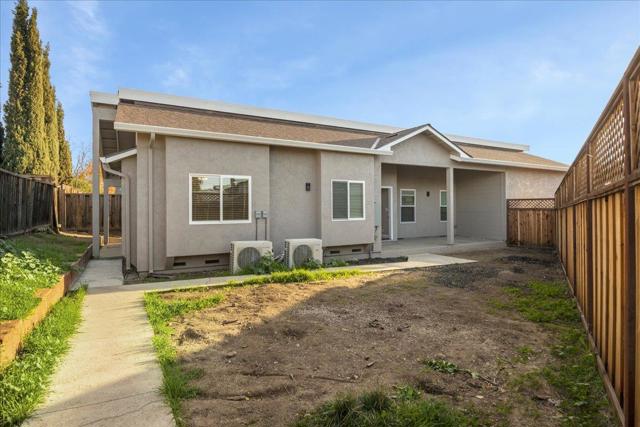 Image 25 of 67 For 2604 Sierra Vista Court Court