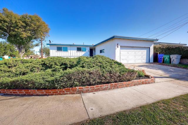 Detail Gallery Image 7 of 48 For 3895 Hatton St, San Diego,  CA 92111 - 4 Beds | 2 Baths