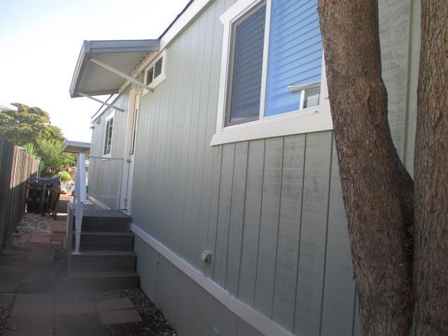 510 Saddle Brook Drive, San Jose CA: https://media.crmls.org/mediaz/4faf28b2-0b7a-400c-8009-8556eab6ada7.jpg