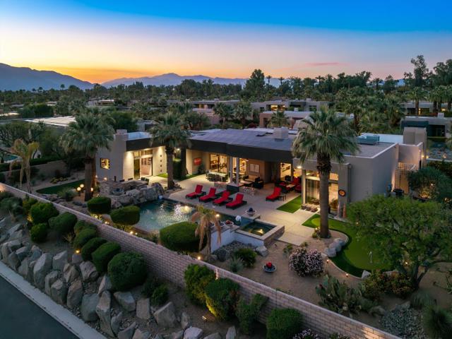 8 Ledgestone Lane, Rancho Mirage CA: https://media.crmls.org/mediaz/4fafc243-246f-418c-934b-5b53f015773f.jpg