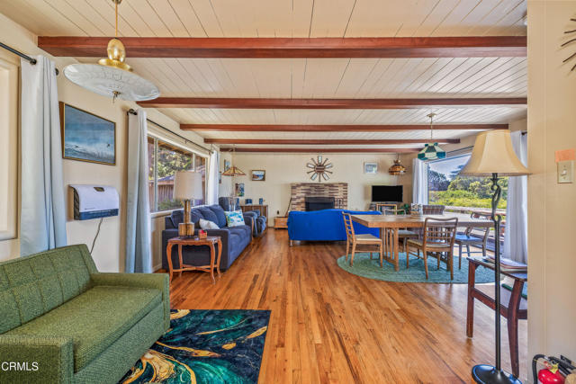 16920 Ocean Drive, Fort Bragg CA: https://media.crmls.org/mediaz/4fb06044-a7a6-4e04-8623-4decbde88e0b.jpg