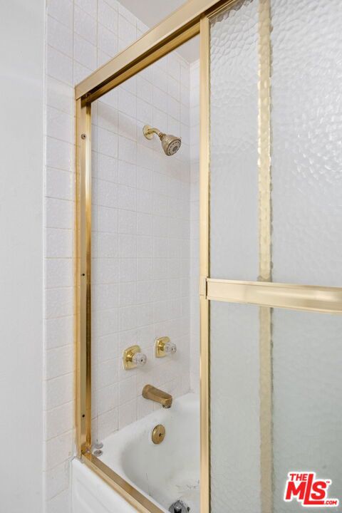 14050 Magnolia Boulevard, 316 photo 7