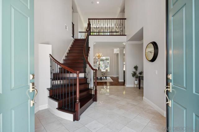 11324 Luxembourg Way, San Diego CA: https://media.crmls.org/mediaz/4fb1fda2-874d-414d-9521-035a61d4a7c4.jpg