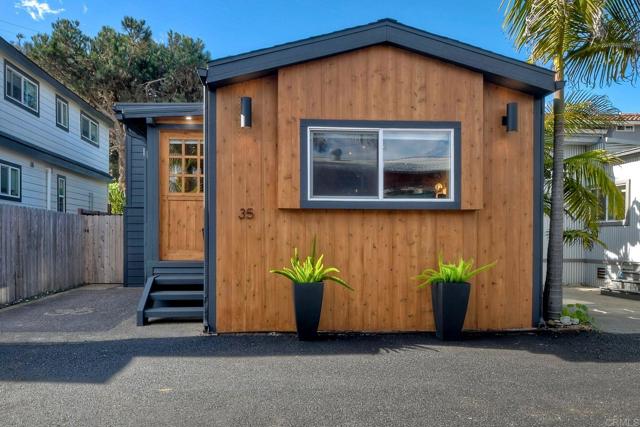 Front Image Thumbnail for CRNDP2601004