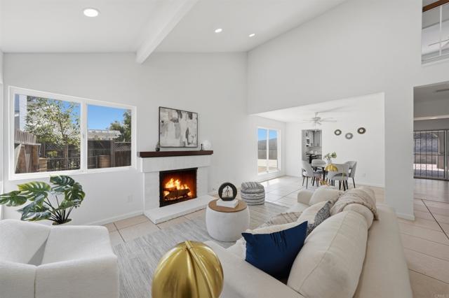 Detail Gallery Image 4 of 43 For 1770 Tooley Cir, San Diego,  CA 92114 - 4 Beds | 3 Baths