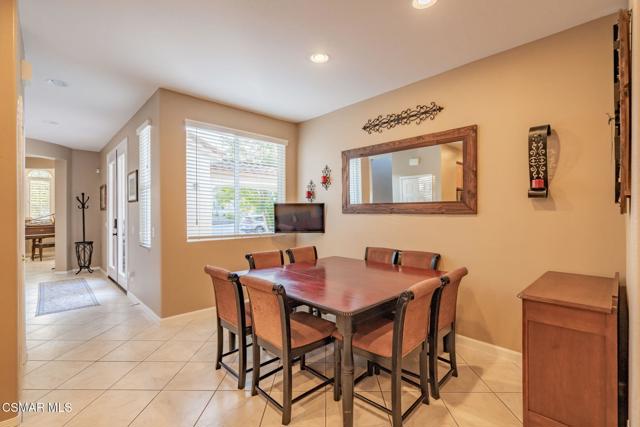4260 Crabapple Court, Moorpark CA: https://media.crmls.org/mediaz/4fb3fb27-4baa-41f3-b526-a77b5535c8bb.jpg