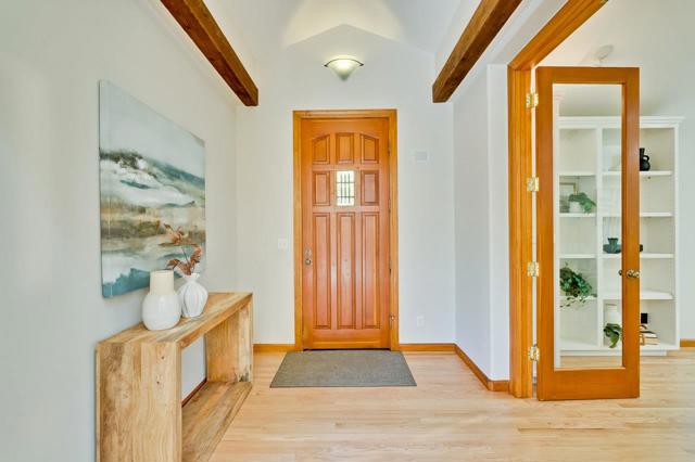 1625 Hazelaar Way, Los Altos CA: https://media.crmls.org/mediaz/4fb4da4a-9a8c-479f-9fb2-f65d24e9244d.jpg