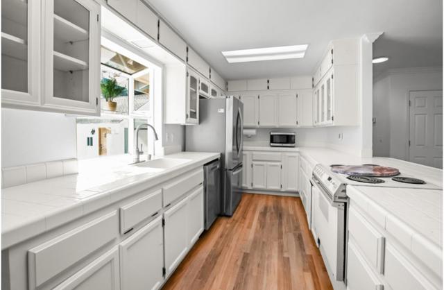 5852 Olive Ranch Road, Granite Bay CA: https://media.crmls.org/mediaz/4fb62d53-e485-4aa5-a517-6536f8c138a4.jpg