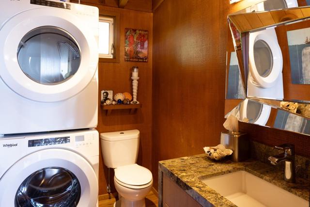 799 Parcel Street, Monterey CA: https://media.crmls.org/mediaz/4fb63648-23e9-4b7b-b2d8-db48aedde003.jpg