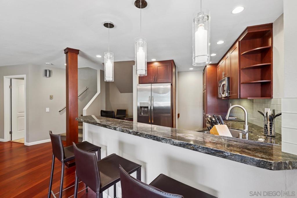 MLS #250031842SD img 2