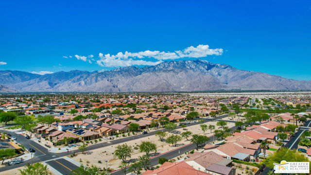 67829 Rio Pecos Drive, Cathedral City CA: https://media.crmls.org/mediaz/4fb657d1-6360-4ea2-81ff-cde108bbbf31.jpg