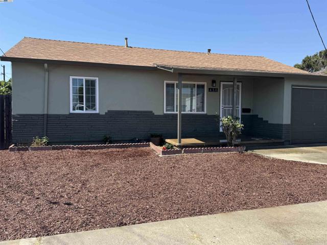 456 Custer Rd, Hayward CA: https://media.crmls.org/mediaz/4fb6a8c2-ec76-4250-bd33-f5099c9f37a1.jpg