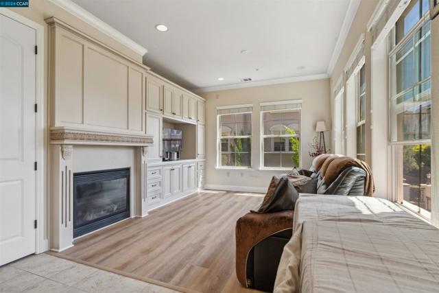 Image 23 of 40 For 1233 Symphony Way