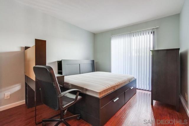 4527 Contour Blvd., San Diego CA: https://media.crmls.org/mediaz/4fb72b89-a205-4cb3-a741-d2a47e0e1691.jpg