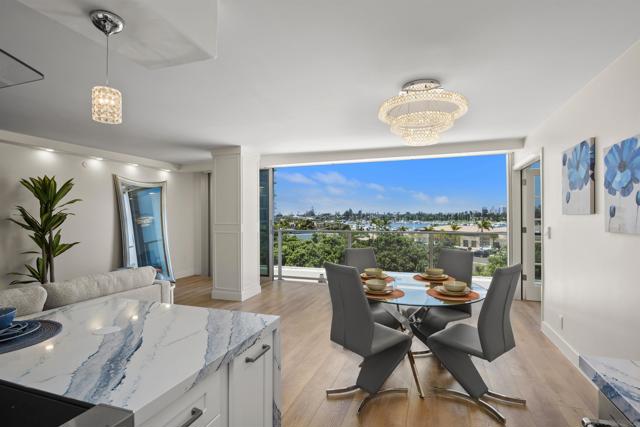 1820 Avenida del Mundo, Coronado CA: https://media.crmls.org/mediaz/4fb7680b-8330-421a-be73-91d492a2bc9e.jpg