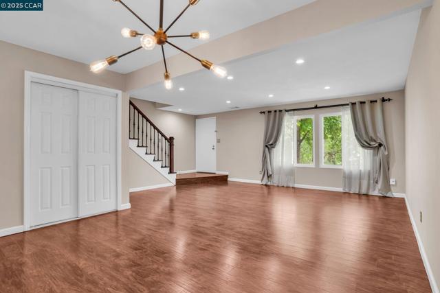 1430 Tampico Pl, Walnut Creek CA: https://media.crmls.org/mediaz/4fb7ad0c-3c49-4fa6-a5d6-ff2584761263.jpg