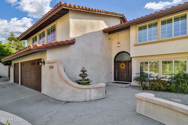 2328 Otono Circle, Thousand Oaks CA: https://media.crmls.org/mediaz/4fb8794d-c8cd-4895-a7c8-18a652d50624.jpg